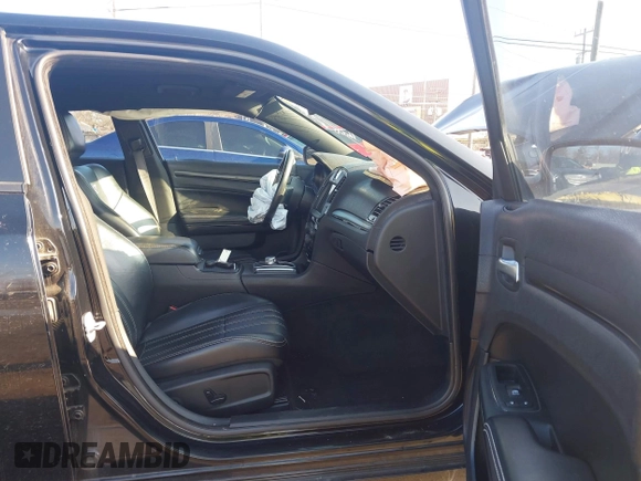 2016 Chrysler 300 S z VIN 2C3CCAGG0GH191555, wystawiony jako IAAI lot #42010604 z przebiegiem 74 343 mil mil oraz . Historia ofert i sprzedaży dostępna na DreamBid. Obrazek 5.