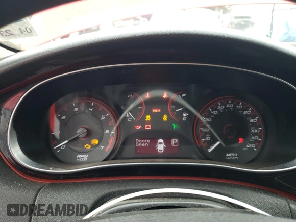 2016 Dodge Dart SE z VIN 1C3CDFAAXGD736947, wystawiony jako Copart lot #60841745 z przebiegiem Nie podano mil oraz Szkoda całkowita • Salvage title. Historia ofert i sprzedaży dostępna na DreamBid. Obrazek 9.