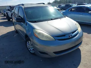 2008 Toyota Sienna CE with VIN 5TDZK23C78S214012, listed as a IAAI auction lot 41633530 with 160,428 mi miles. Bid and sale history available at carsss.com. Image 1.