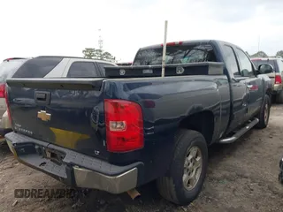 2007 Chevrolet Silverado 1500 LT w/1LT with VIN 2GCEC19J471570418, listed as a IAAI auction lot 41511134 with 219,552 mi miles. Bid and sale history available at carsss.com. Image 13.