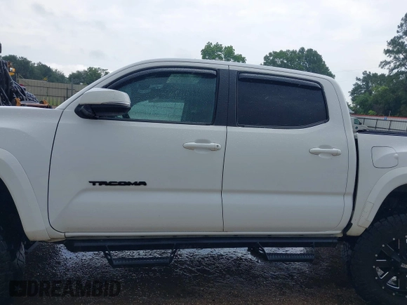 2019 Toyota Tacoma SR z VIN 3TMCZ5AN0KM232852, wystawiony jako IAAI lot #42178269 z przebiegiem 71 545 mil mil oraz . Historia ofert i sprzedaży dostępna na DreamBid. Obrazek 14.