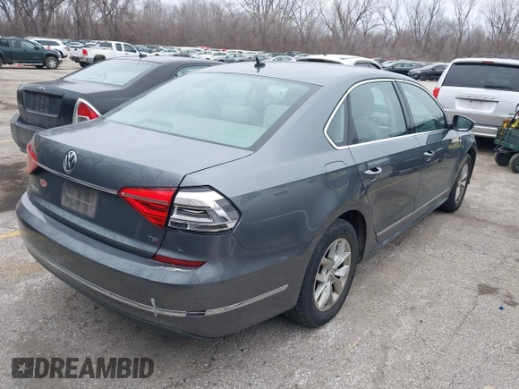 2016 Volkswagen Passat S z VIN 1VWAS7A31GC052520, wystawiony jako IAAI lot #41547408 z przebiegiem 129 730 mil mil oraz . Historia ofert i sprzedaży dostępna na DreamBid. Obrazek 4.
