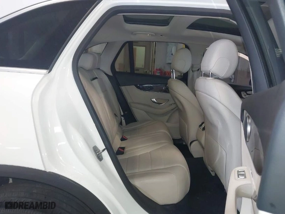 2016 Mercedes-Benz GLC with VIN WDC0G4KB8GF112354, listed as a IAAI auction lot 41760887 with 85,638 mi miles. Bid and sale history available at carsss.com. Image 8.