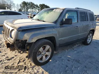 2013 Jeep Patriot Latitude with VIN 1C4NJPFA8DD193900, listed as a Copart auction lot 42430105 with 155,223 mi miles and Salvage Title. Bid and sale history available at carsss.com. Image 1.