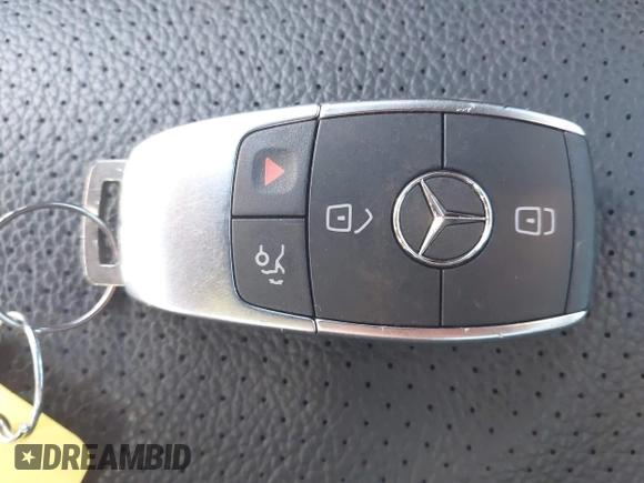 2021 Mercedes-Benz C 300 с VIN W1KWF8DB9MR642629, выставлен на аукционе IAAI как лот 42546566 с пробегом 16 002 миль миль и . История ставок и продаж доступна на DreamBid. Изображение 11.