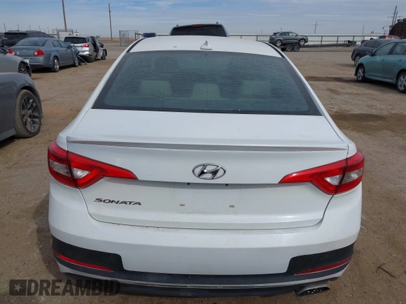 2015 Hyundai Sonata SE z VIN 5NPE24AFXFH235205, wystawiony jako IAAI lot #41596454 z przebiegiem 66 461 mil mil oraz . Historia ofert i sprzedaży dostępna na DreamBid. Obrazek 16.