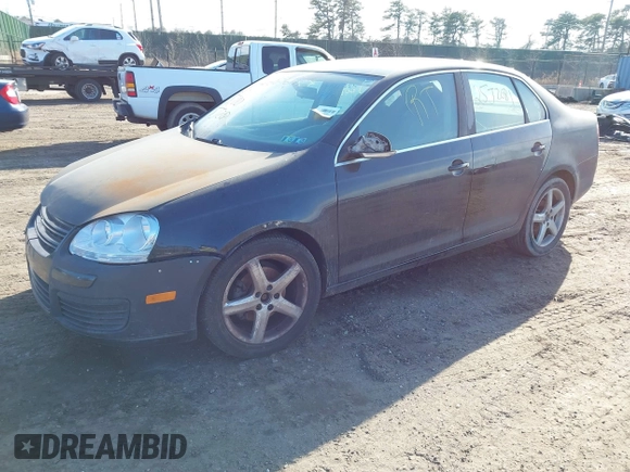 2008 Volkswagen Jetta SE z VIN 3VWRZ71K48M014558, wystawiony jako IAAI lot #41685615 z przebiegiem Nie podano mil oraz . Historia ofert i sprzedaży dostępna na DreamBid. Obrazek 2.