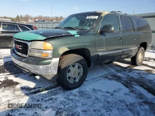 2002 GMC Yukon XL SLT with VIN 1GKEC16Z22J147480, listed as a Copart auction lot 88501475 with 180,180 mi miles and Salvage Title. Bid and sale history available at carsss.com. Image 1.