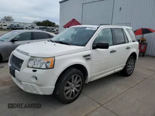 2010 Land Rover LR2 HSE z VIN SALFR2BN0AH161156, wystawiony jako Copart lot #47485615 z przebiegiem Nie podano mil oraz Szkoda całkowita • Salvage title. Historia ofert i sprzedaży dostępna na DreamBid. Obrazek 1.