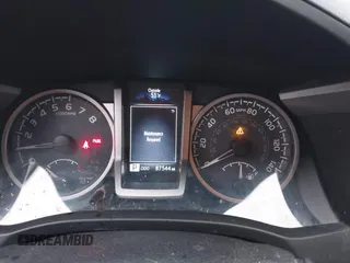 2018 Toyota Tacoma SR with VIN 5TFGZ5AN4JX142565, listed as a IAAI auction lot 41353718 with 87,544 mi miles and . Bid and sale history available at carsss.com. Image 7.
