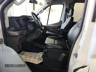 2023 Ford Transit Passenger XL z VIN 1FBAX2C82PKB52779, wystawiony jako IAAI lot #42518235 z przebiegiem 9 080 mil mil oraz . Historia ofert i sprzedaży dostępna na DreamBid. Obrazek 8.