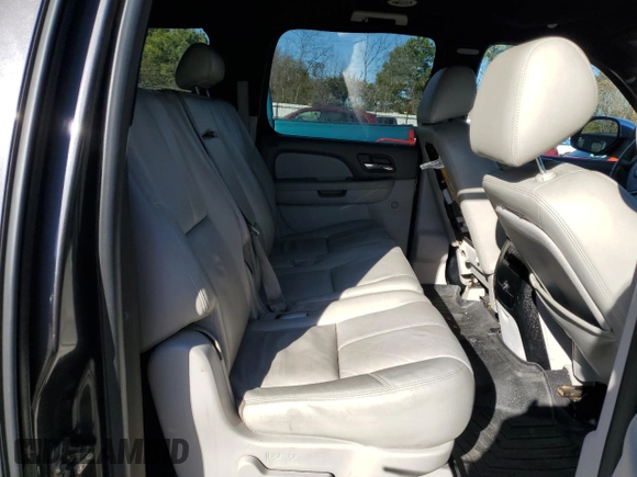 2010 Chevrolet Suburban LT with VIN 1GNUCJE05AR199994, listed as a Copart auction lot 44370655 with 167,356 mi miles and Salvage Title. Bid and sale history available at carsss.com. Image 11.