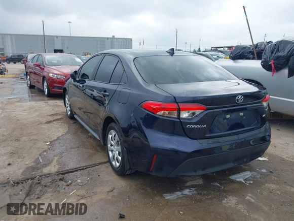 2025 Toyota Corolla LE z VIN 5YFB4MDE2SP242307, wystawiony jako IAAI lot #41869842 z przebiegiem 7079 mil mil oraz . Historia ofert i sprzedaży dostępna na DreamBid. Obrazek 3.