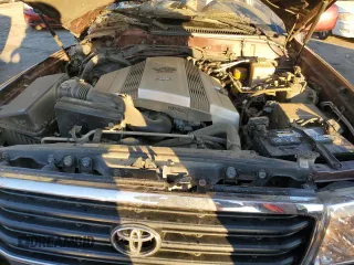 2001 Toyota Land Cruiser with VIN JTEHT05J112013093, listed as a Copart auction lot 81075054 with 207,577 mi miles and Salvage Title. Bid and sale history available at carsss.com. Image 11.
