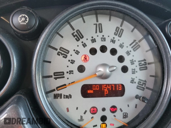 2004 MINI Hardtop with VIN WMWRC33474TJ53569, listed as a Copart auction lot 72429454 with 154,713 mi miles and Salvage Title. Bid and sale history available at DreamBid. Image 9.