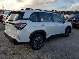 2025 Subaru Forester with VIN JF2SLDAC7SH409814, listed as a Copart auction lot 85524404 with 1,308 mi miles and Salvage title. Bid and sale history available at DreamBid. Image 3.