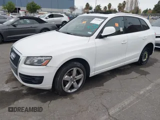 2011 Audi Q5 Premium Plus z VIN WA1LFAFP2BA062898, wystawiony jako IAAI lot #41205967 z przebiegiem 134 143 mil mil oraz . Historia ofert i sprzedaży dostępna na DreamBid. Obrazek 2.