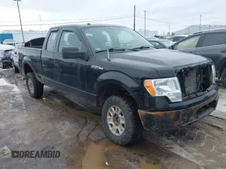 2012 Ford F-150 XL with VIN 1FTFX1EFXCKE16915, listed as a IAAI auction lot 41671909 with 145,328 mi miles. Bid and sale history available at carsss.com. Image 1.