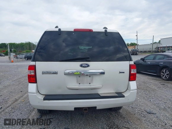 2013 Ford Expedition Limited z VIN 1FMJU1K58DEF15064, wystawiony jako IAAI lot #42310382 z przebiegiem 168 994 mil mil oraz . Historia ofert i sprzedaży dostępna na DreamBid. Obrazek 16.