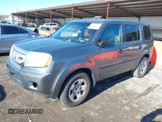 2011 Honda Pilot LX with VIN 5FNYF4H22BB028742, listed as a IAAI auction lot 41856146 with 190,615 mi miles. Bid and sale history available at carsss.com. Image 17.