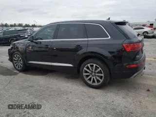 2019 Audi Q7 Prestige with VIN WA1VAAF78KD003117, listed as a Copart auction lot 79457104 with 134,898 mi miles and Salvage Title. Bid and sale history available at carsss.com. Image 2.