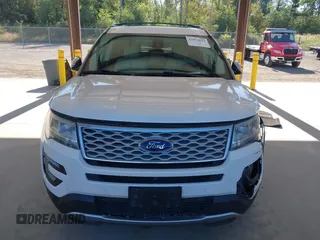 2016 Ford Explorer Platinum z VIN 1FM5K8HT5GGB26980, wystawiony jako IAAI lot #42674613 z przebiegiem 94 957 mil mil oraz . Historia ofert i sprzedaży dostępna na DreamBid. Obrazek 13.