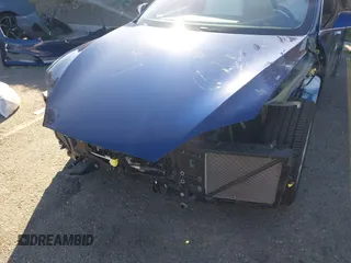 2019 Tesla Model S 75D z VIN 5YJSA1E27KF333645, wystawiony jako IAAI lot #41647989 z przebiegiem 52 528 mil mil oraz . Historia ofert i sprzedaży dostępna na DreamBid. Obrazek 6.