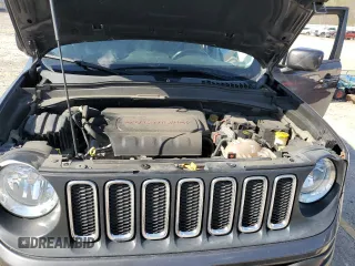 2017 Jeep Renegade Latitude z VIN ZACCJABB5HPF18349, wystawiony jako Copart lot #52954395 z przebiegiem 82 270 mil mil oraz Szkoda całkowita • Salvage title. Historia ofert i sprzedaży dostępna na DreamBid. Obrazek 11.