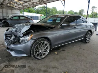 2018 Mercedes-Benz C 300 z VIN 55SWF4KB5JU247028, wystawiony jako Copart lot #60654785 z przebiegiem 110 778 mil mil oraz Szkoda całkowita • Salvage title. Historia ofert i sprzedaży dostępna na DreamBid. Obrazek 1.