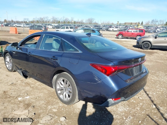 2019 Toyota Avalon Hybrid Limited with VIN 4T1B21FB0KU003585, listed as a IAAI auction lot 41430671 with 46,104 mi miles. Bid and sale history available at carsss.com. Image 3.