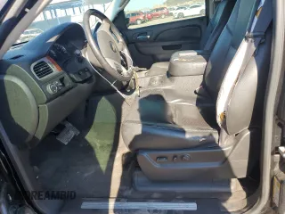 2012 Chevrolet Avalanche LTZ with VIN 3GNMCGE02CG303542, listed as a Copart auction lot 70041504 with 225,233 mi miles and Salvage title. Bid and sale history available at DreamBid. Image 7.