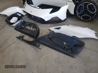 2022 Maserati MC20 z VIN ZAM24BXA9N0379820, wystawiony jako Copart lot #60504114 z przebiegiem 1962 mil mil oraz Szkoda całkowita • Salvage title. Historia ofert i sprzedaży dostępna na DreamBid. Obrazek 12.