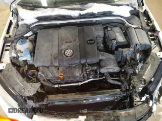 2013 Volkswagen Jetta SE z VIN 3VWDX7AJ2DM367401, wystawiony jako Copart lot #46094035 z przebiegiem 171 895 mil mil oraz Nie do naprawy • Non repairable. Historia ofert i sprzedaży dostępna na DreamBid. Obrazek 11.
