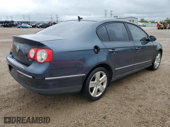 2007 Volkswagen Passat Wolfsburg Edition z VIN WVWAK73C47P140065, wystawiony jako Copart lot #57524315 z przebiegiem 189 924 mil mil oraz Szkoda całkowita • Salvage title. Historia ofert i sprzedaży dostępna na DreamBid. Obrazek 3.