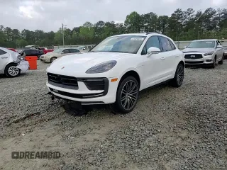 2024 Porsche Macan with VIN WP1AA2A54RLB20188, listed as a Copart auction lot 51326045 with 5,647 mi miles and Salvage title. Bid and sale history available at DreamBid. Image 15.