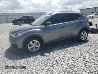 2019 Nissan Kicks SR with VIN 3N1CP5CU3KL565761, listed as a Copart auction lot 51669195 with 118,000 mi miles and Non Repairable. Bid and sale history available at carsss.com. Image 1.