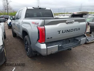 2022 Toyota Tundra Limited Hybrid with VIN 5TFJC5DB8NX009385, listed as a IAAI auction lot 41952224 with 40,497 mi miles and . Bid and sale history available at DreamBid. Image 3.