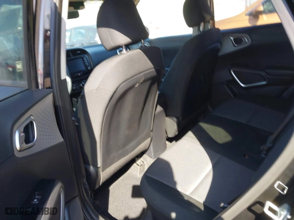 2020 Kia Soul LX with VIN KNDJ23AU9L7724587, listed as a IAAI auction lot 41817193 with 51,023 mi miles. Bid and sale history available at carsss.com. Image 8.