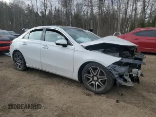 2022 Mercedes-Benz A 220 z VIN W1K3G4FB2NJ354649, wystawiony jako Copart lot #53559735 z przebiegiem Nie podano mil oraz Nie do naprawy • Non repairable. Historia ofert i sprzedaży dostępna na DreamBid. Obrazek 4.