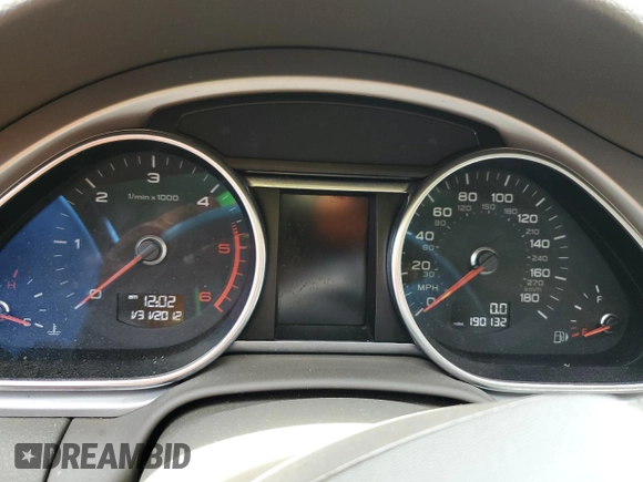 2013 Audi Q7 Premium Plus z VIN WA1LMAFE4DD000523, wystawiony jako Copart lot #60612425 z przebiegiem 190 132 mil mil oraz Czysty tytuł • Clean title. Historia ofert i sprzedaży dostępna na DreamBid. Obrazek 9.