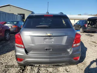 2020 Chevrolet Trax LT z VIN 3GNCJLSB7LL321218, wystawiony jako Copart lot #79774344 z przebiegiem Nie podano mil oraz Szkody całkowita. Historia ofert i sprzedaży dostępna na DreamBid. Obrazek 6.