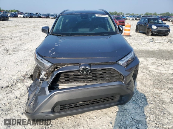 2022 Toyota RAV4 XLE with VIN 2T3W1RFV8NC210283, listed as a Copart auction lot 58776455 with 39,681 mi miles and Salvage title. Bid and sale history available at DreamBid. Image 5.