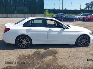 2018 Mercedes-Benz C 300 z VIN 55SWF4JB0JU267401, wystawiony jako IAAI lot #42553523 z przebiegiem 115 218 mil mil oraz . Historia ofert i sprzedaży dostępna na DreamBid. Obrazek 13.