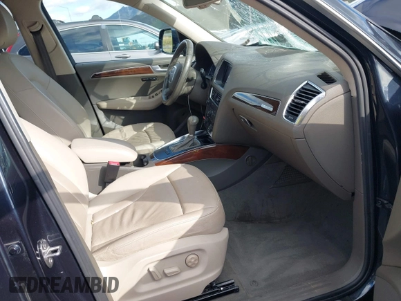 2012 Audi Q5 2.0T Premium Plus with VIN WA1LFAFP7CA121526, listed as a IAAI auction lot 41588598 with 99,831 mi miles. Bid and sale history available at carsss.com. Image 5.