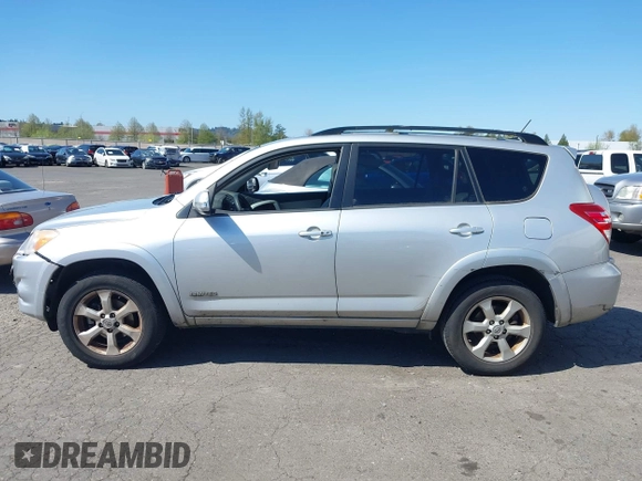 2009 Toyota RAV4 Ltd with VIN JTMZK31V19D000706, listed as a IAAI auction lot 42022860 with 317,872 mi miles. Bid and sale history available at carsss.com. Image 14.