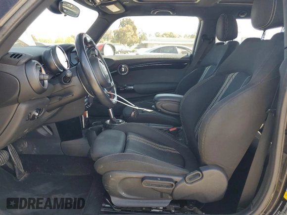 2015 MINI Hardtop S with VIN WMWXP7C55F2A35365, listed as a Copart auction lot 55442815 with 80,714 mi miles and Salvage Title. Bid and sale history available at DreamBid. Image 7.