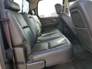 2013 GMC Sierra 1500 Denali z VIN 3GTP2XE26DG348754, wystawiony jako Copart lot #49663215 z przebiegiem 122 195 mil mil oraz Szkoda całkowita • Salvage title. Historia ofert i sprzedaży dostępna na DreamBid. Obrazek 10.