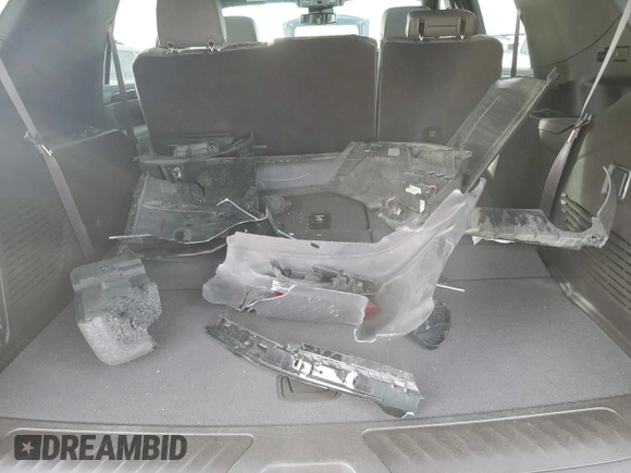2024 GMC Yukon SLT with VIN 1GKS2BKD7RR231280, listed as a Copart auction lot 86799994 with 5,476 mi miles and Salvage Title. Bid and sale history available at carsss.com. Image 13.