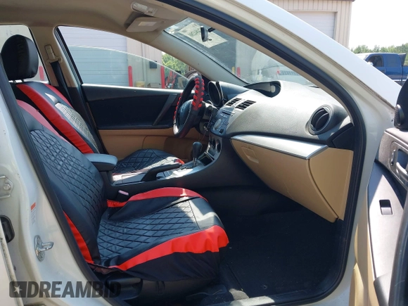2011 Mazda 3 i Touring z VIN JM1BL1VF6B1367176, wystawiony jako IAAI lot #42484280 z przebiegiem 126 732 mil mil oraz . Historia ofert i sprzedaży dostępna na DreamBid. Obrazek 5.