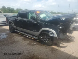 2019 Ram 1500 Laramie z VIN 1C6SRFJT8KN809379, wystawiony jako Copart lot #52827415 z przebiegiem Nie podano mil oraz Czysty tytuł • Clean title. Historia ofert i sprzedaży dostępna na DreamBid. Obrazek 4.